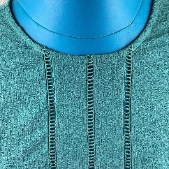 Vintage June & Hudson sage green eyelet 3/4 bell sleeve soft cremplin fabric - Picture 2 of 9